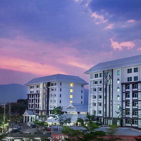 At Ruam Chok Hotel Чиангмай Экстерьер фото